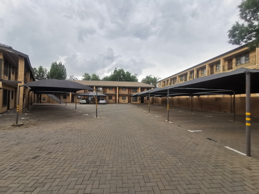 To Let 2 Bedroom Property for Rent in Bult South North West